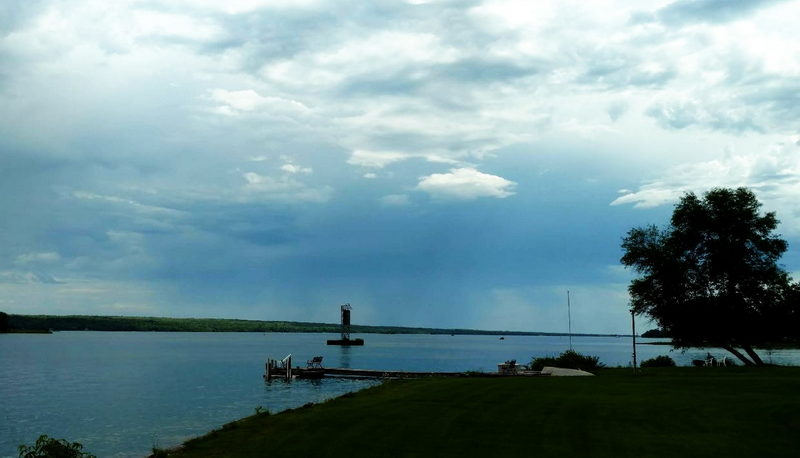 River Aire Motel (Riveraire Motel) - From Web Listing (newer photo)